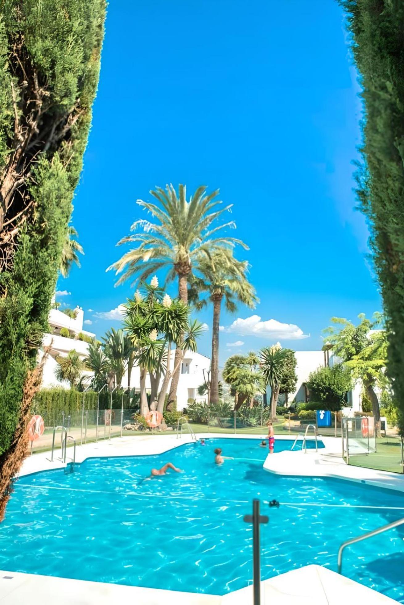 Gorgeous 2Br Apt. W/ Mountain View Puerto Banus มาร์เบยา ภายนอก รูปภาพ